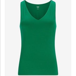 Express Fitted V-Neck Tank Green Lush 2758